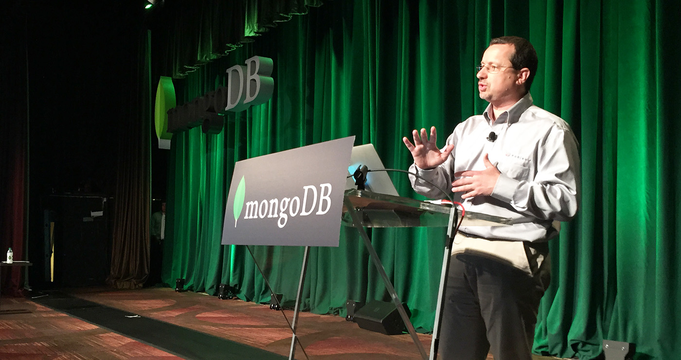 Thierry D'hers presenting Tableau demo on JSON FAA data in MongoDB